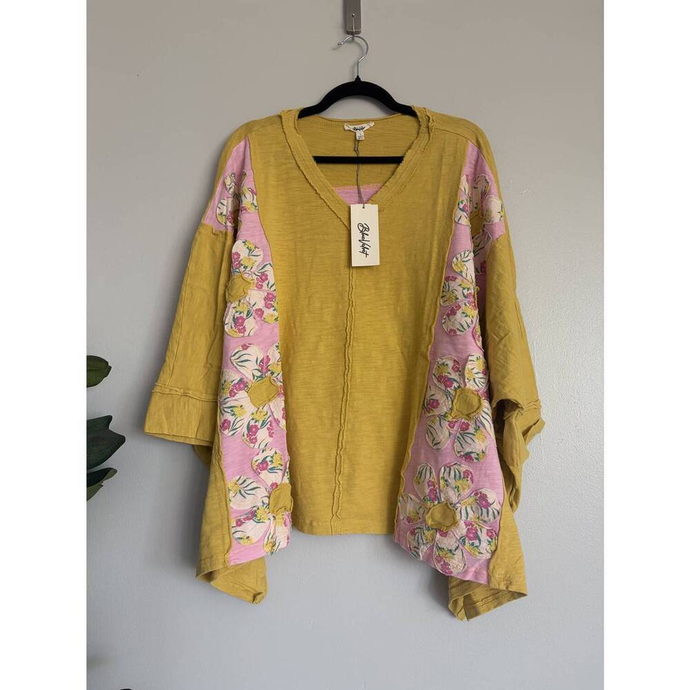 NEW BLUE VELVET women's dulman sleeve flowers v neck top in yellow
